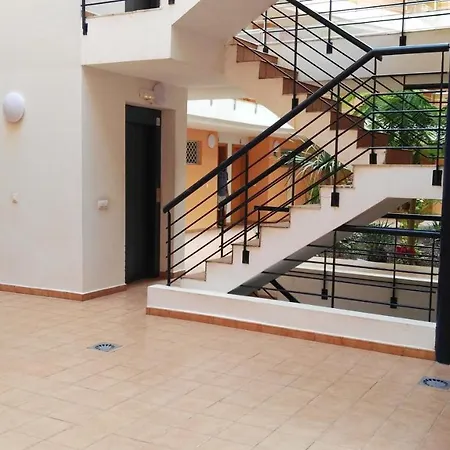 Apartamento A Pie De Playa شقة *